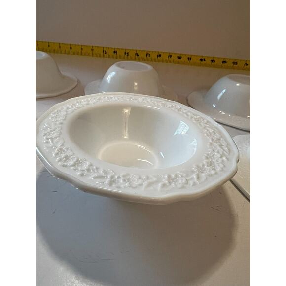 Set of 6 Indiana White Milk Glass Orange Blossom Berry Dessert Bowls - Picture 10 of 14